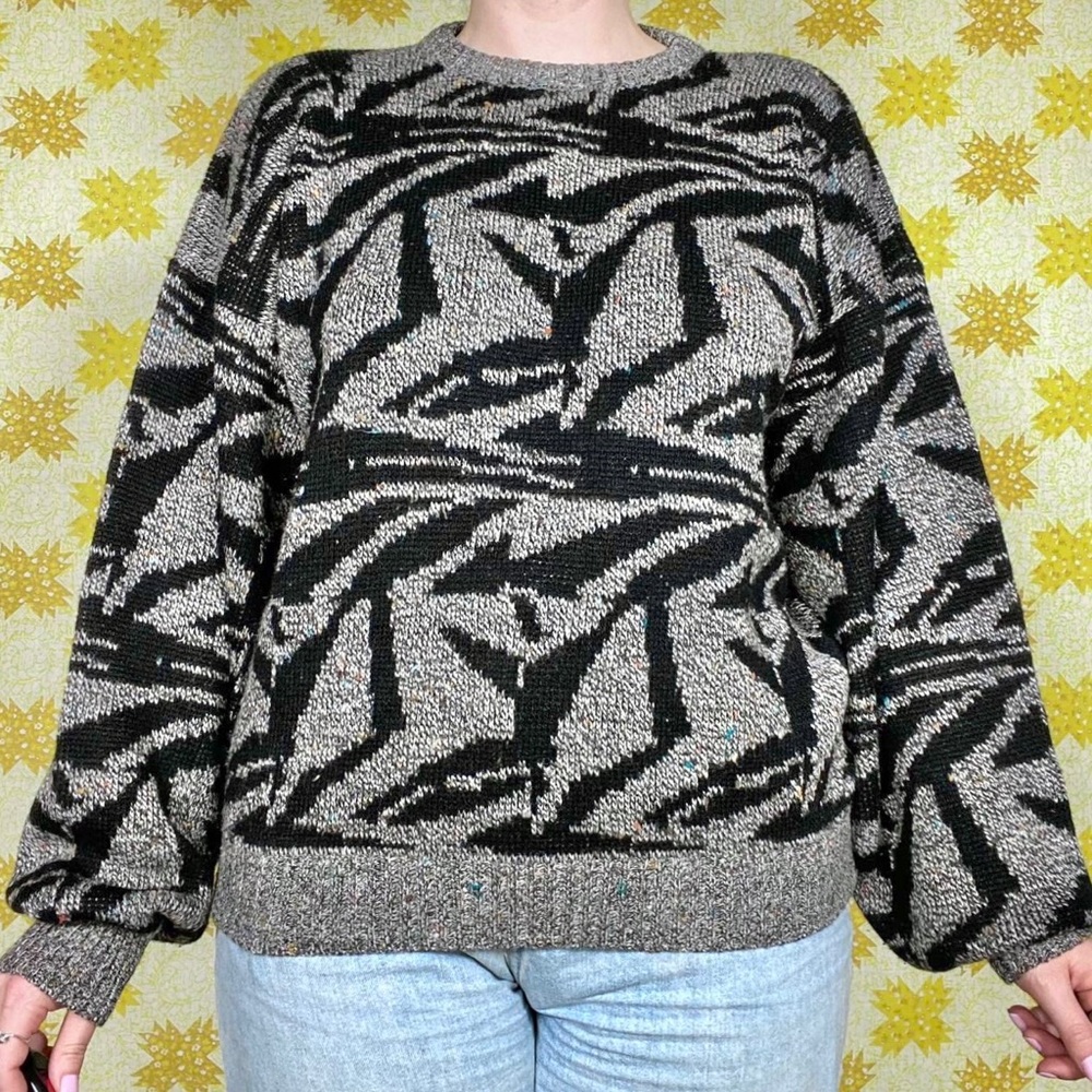 Vintage 80s grey & black abstract speckled Collectif sweater ⚡️
